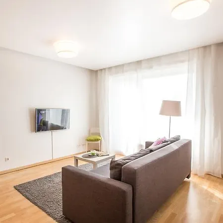 Apartman White And Bright Near Downtown